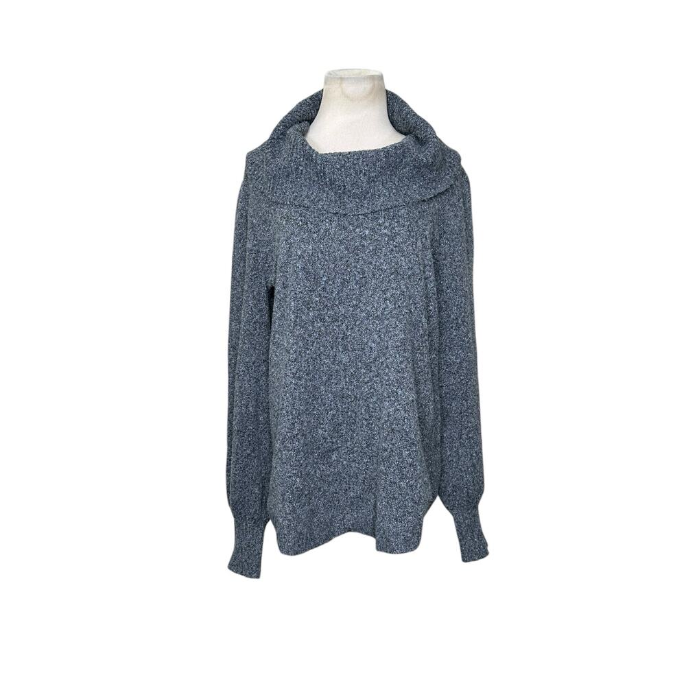 Tahari gray long sleeves cowl neck sweater size Medium